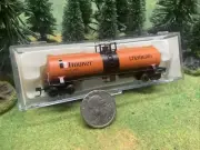 Atlas N Scale #40551 17,360 Gallon Tank Car, Hooker Chemical #1262 Model Train