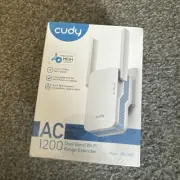 Cudy AC1200 Wireless Dual Band Wi-Fi Range Extender / AP / Repeater | RE1200