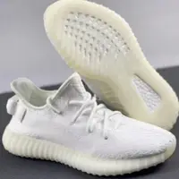 在飛比找蝦皮購物優惠-adidas Yeezy 350 Boost V2 Whit