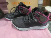 *NEW Womens Black & Fushia Pink Merrell Antora 3 Mid WP Hiking Boots, 6