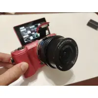 在飛比找蝦皮購物優惠-尚有存貨-sony a5000含16-50鏡頭，外觀八成新，