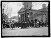 Photo:EASTER CROWDS; ST. JOHN'S