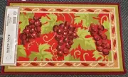 PRINTED KITCHEN NYLON RUG (nonskid back)(19" x 31") GRAPES & LEAVES, White Dove