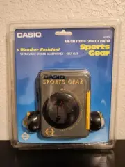 Vintage Casio Sports Gear Cassette Player AM/FM Radio Walkman W-900 Sealed