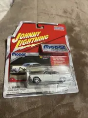 Johnny Lightning Mopar Or No Car 1959 De Soto By Chrysler White Lightning