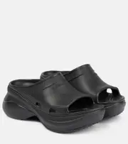 [Balenciaga] Balenciaga Pool Crocs™ rubber mules AU 9 black