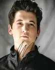 Miles Teller Signed Divergent 10x8 Photo