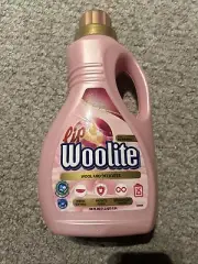 Lip Woolite Liquid Detergent 25 Washes Wool & Delicates W/ Keratin