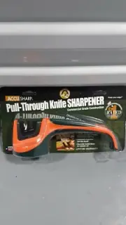 ACCU SHARP PULL-THROUGH KNIFE SHARPENER