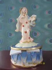 4073 BLESSED MOTHER ~ MUSIC BOX ~ ENCRUSTED WITH AUSTRIAN CRYSTALS