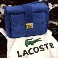 在飛比找蝦皮購物優惠-《全新》LACOSTE鱷魚牌麂皮磁扣肩背包