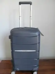 Samsonite Luggage 22" Carry On Spinner-Midnight Navy Blue, TSA Locking, USB -NWT