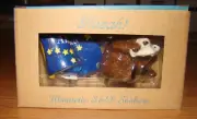MWAH Collection, ALASKA Salt & Pepper Shakers (94459) Magnetic, Flag & Bear