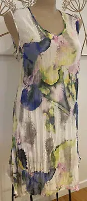 plus sz 18 S-M TS TAKING SHAPE Delight Dress Light easy-wash N wear NWT rrp $130