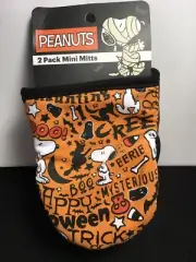 PEANUTS HALLOWEEN MINI MITTS SNOOPY Boo-Mysterious-Eerie Kitchen NEW Set Of 2