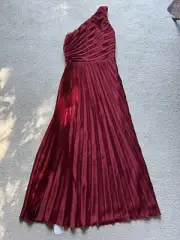 Abercrombie & Fitch A&F Giselle Pleated One-Shoulder Maxi Dress Deep Red Small S