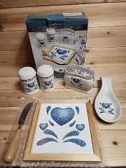 Home Trends Blue Hearts 6 Piece Table Set Salt & Pepper Napkin Holder Spoon NIB