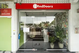 RedDoorz Hostel @ Kallang MRT (SG Clean)