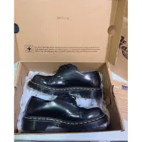 在飛比找蝦皮購物優惠-【近全新甜售‼️ 】Dr. Martens 專櫃購入 限量暈