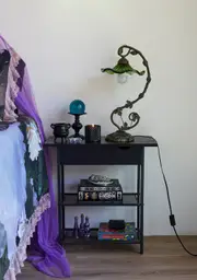 [Dolls Kill] Dreamland Bloom Table Lamp - Green (Fairfax)