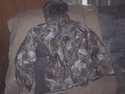 Womens 2X Camo Jacket 200g Insulated Hunting Jacket Waterproof Strata Camo Coat