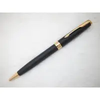 在飛比找iOPEN Mall優惠-A928 現代 派克 法國製 商籟消光黑金夾黑桿高級原子筆(