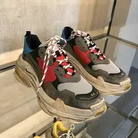 在飛比找Yahoo!奇摩拍賣優惠-Balenciaga Triple S 巴黎世家 復古運動鞋