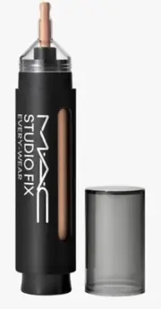 MAC Studio Fix Every-Wear All-Over Face Pen Matte Foundation - NC20. BNIB.