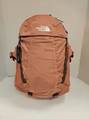 The North Face Womens Recon Backpack. Light Mahogany.