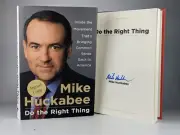 Do The Right Thing By Mike Huckabee SIGNED Autograph HC Book