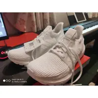 在飛比找蝦皮購物優惠-adidas ultra boost 19 白