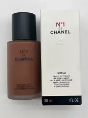 New N°1 DE CHANEL Revitalizing Foundation BR152 dark-deep shade, red undertone