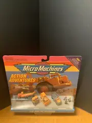 Micro Machines #20 Hard Hat Collection