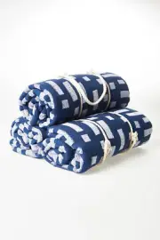 NEW Bambury Gifts Woven Express Towel With Fringe Size OneSize KaiNavy -