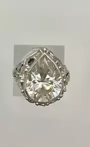 Vintage Sterling Silver ladies pear shape CZ ring size 7.5