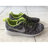 在飛比找蝦皮購物優惠-WMNS Nike Rosherun Print US11.