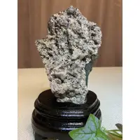 在飛比找momo購物網優惠-【Cocozy世界水晶原礦】紅水晶共生銅晶花片(消磁化煞增能