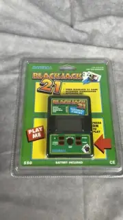 Vintage Radica Blackjack 21 Pocket Handheld Electronic Video Game Model 550 NEW