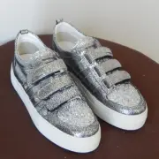 Alessandro Dell’ Acqua Leather Glitter Low Top Silver Sneaker Shoe US 8.5 B NIB
