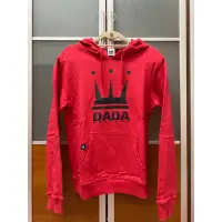 在飛比找蝦皮購物優惠-DaDa紅色連帽上衣