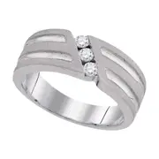 14k White Gold Round 3-Stone Diamond Textured Groove Wedding Band 1/4 Cttw