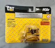 Norscot CAT HO 1:87 - D 5 M Track type Tractor ( in original sealed pack)