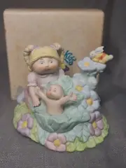 CABBAGE PATCH KIDS FIGURINE MUSIC BOX