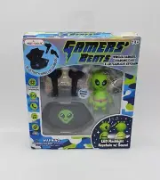 HOT FOCUS Wireless Earbuds With Charging Csae & Led Alien Flashlight Keychain