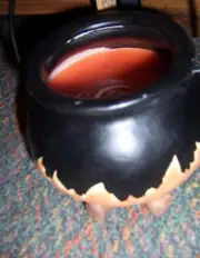 NEW VINTAGE DALTON (Vietnam) Witches Cauldron Unscented Candle