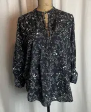 NWT Abercrombie & Fitch Star Print Black White Blouse Women’s S Tie Neck Tunic
