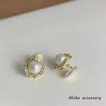 NICHE ACCESSORY | 美麗佳人 微鑲鋯石珍珠蚊香盤耳夾