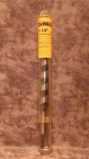 DEWALT DW1690 1-1/4" Power Ship Auger Bit, 17" OAL, 12" Flute Length SH-25