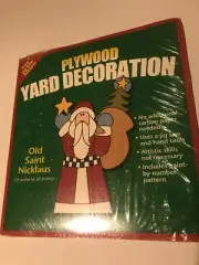 Yard Art Plywood Yard Decoration Jigsaw Pattern Old Saint Nicklaus NIP