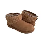 UGG BIG KIDS CLASSIC ULTRA MINI MAXI CURLY CHESTNUT BOOTS US 6 / EU 38 / UK 5
